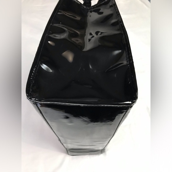 Marilyn Monroe Ashley M Zippered TOTE. “Unique” - Picture 4 of 16